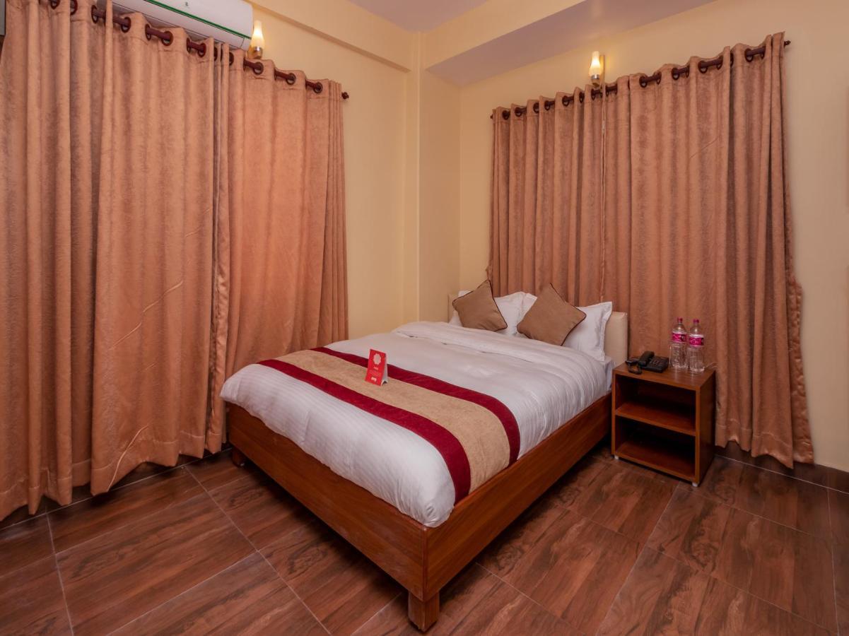 Oyo 253 Hotel Pinnacle Pokhara Exterior photo