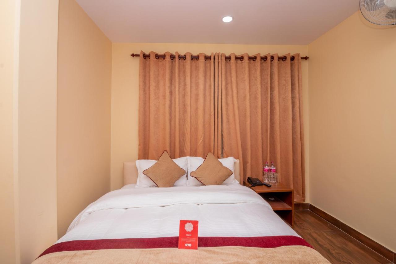 Oyo 253 Hotel Pinnacle Pokhara Exterior photo
