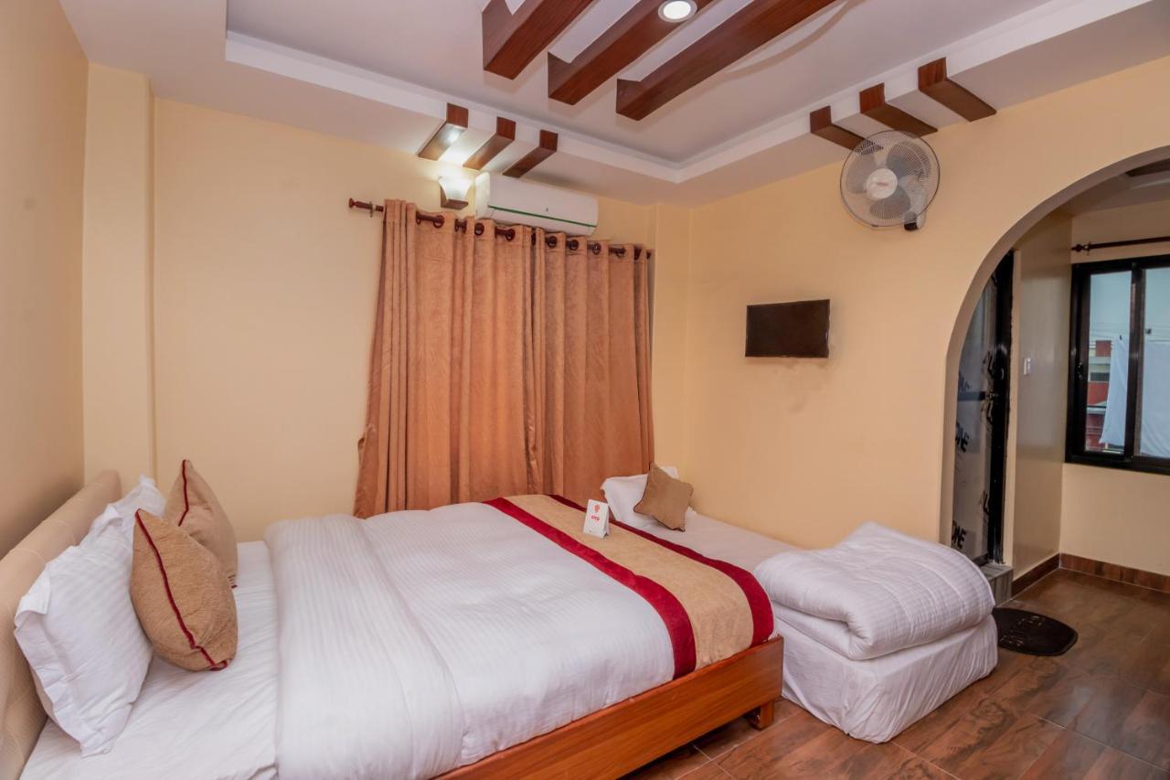 Oyo 253 Hotel Pinnacle Pokhara Exterior photo
