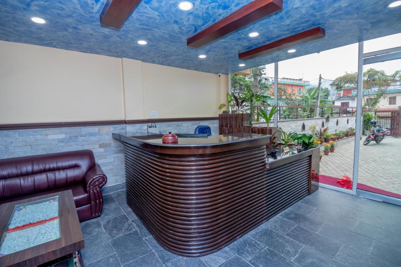 Oyo 253 Hotel Pinnacle Pokhara Exterior photo